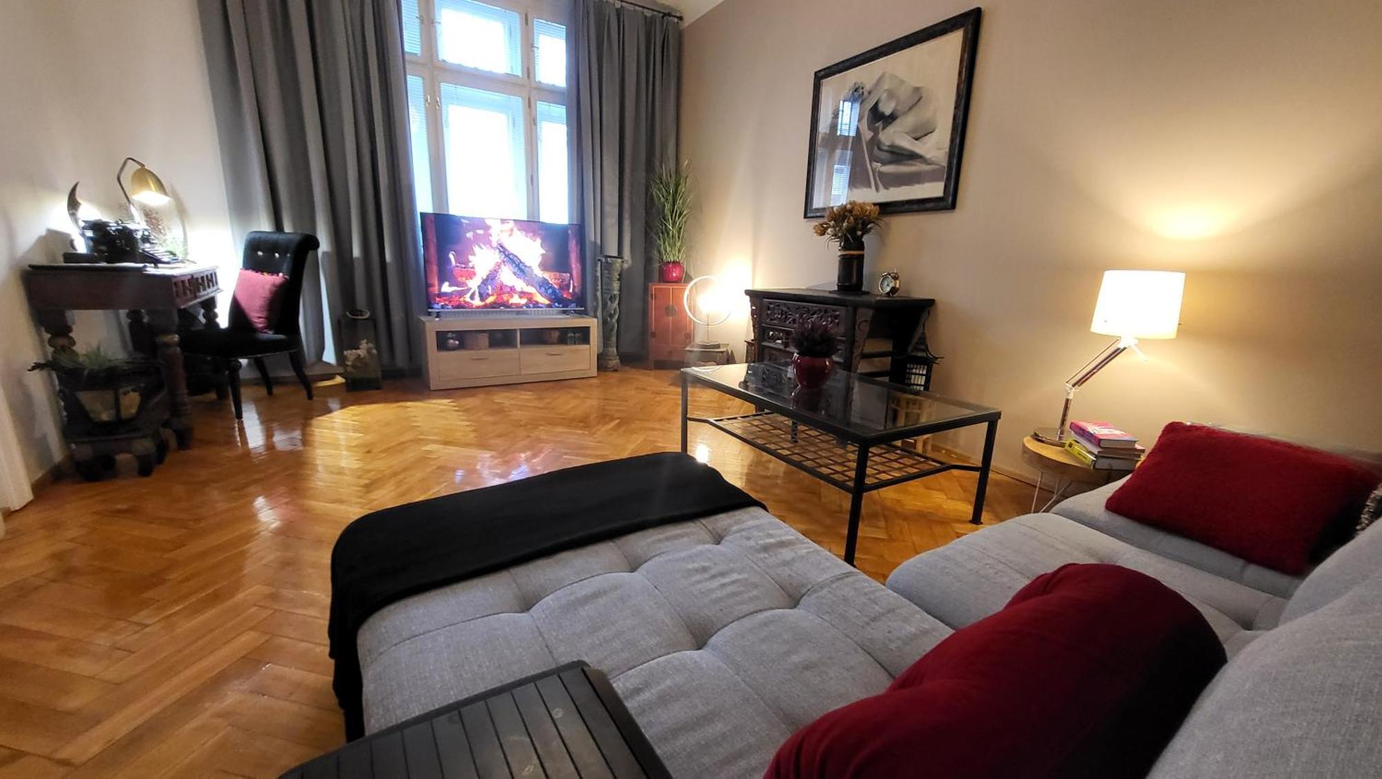 Apartment Premium - Center Of *