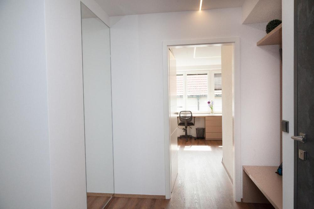 3kk - 115m2 V Klidne Lokalite - 4 Apartamento *