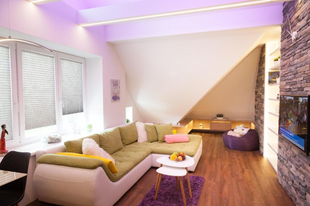 Apartamento 3kk - 115m2 V Klidne Lokalite - 4 Praga