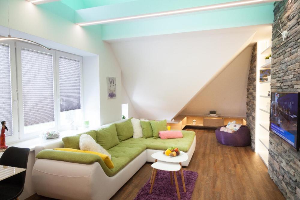 3kk - 115m2 V Klidne Lokalite - 4 Apartamento *