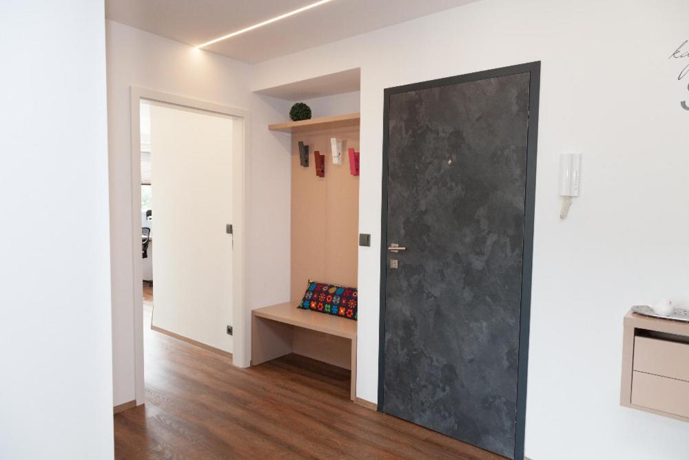 Apartamento 3kk - 115m2 V Klidne Lokalite - 4 Praga