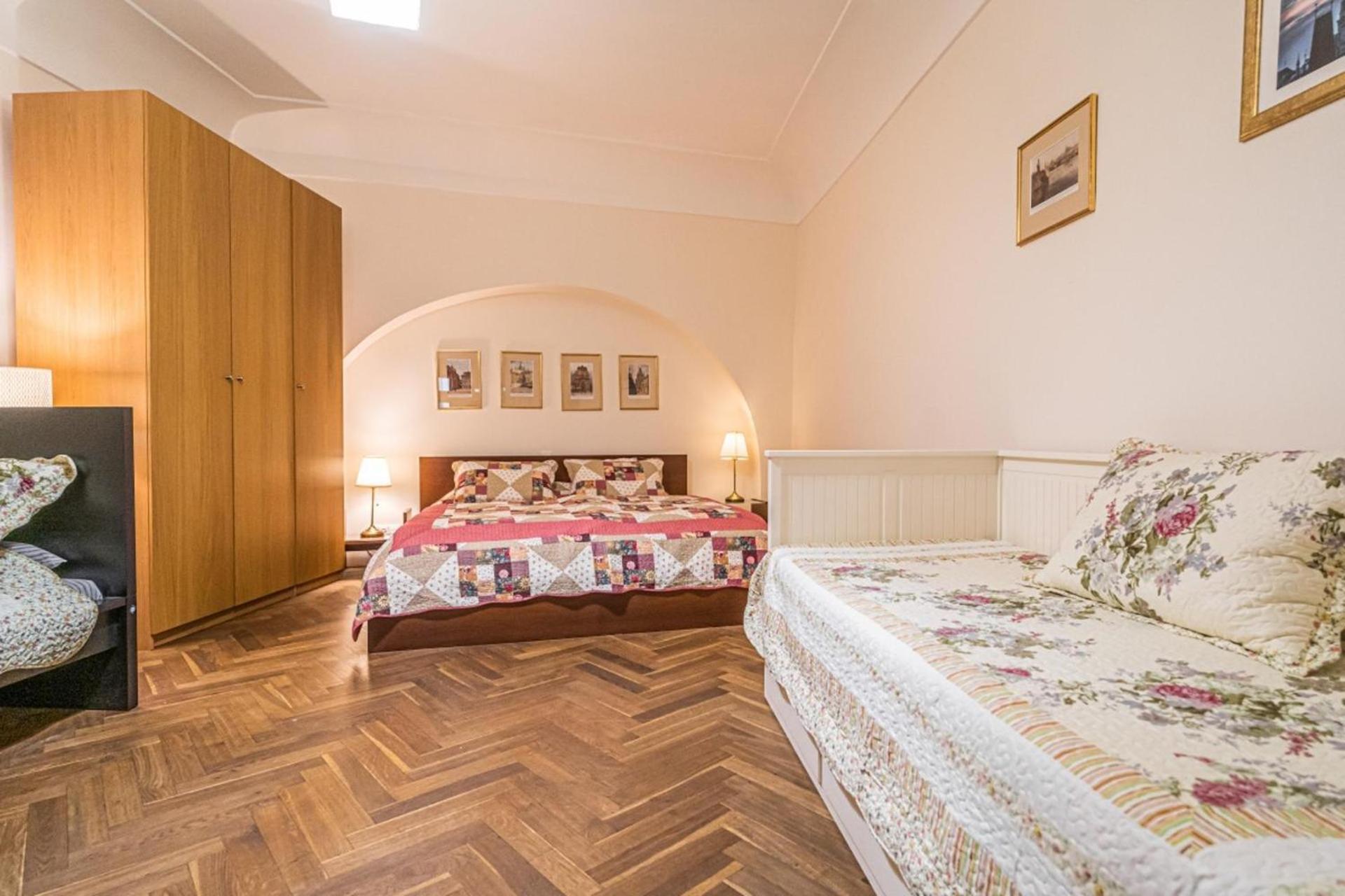 Charm In Mala Strana Apartment