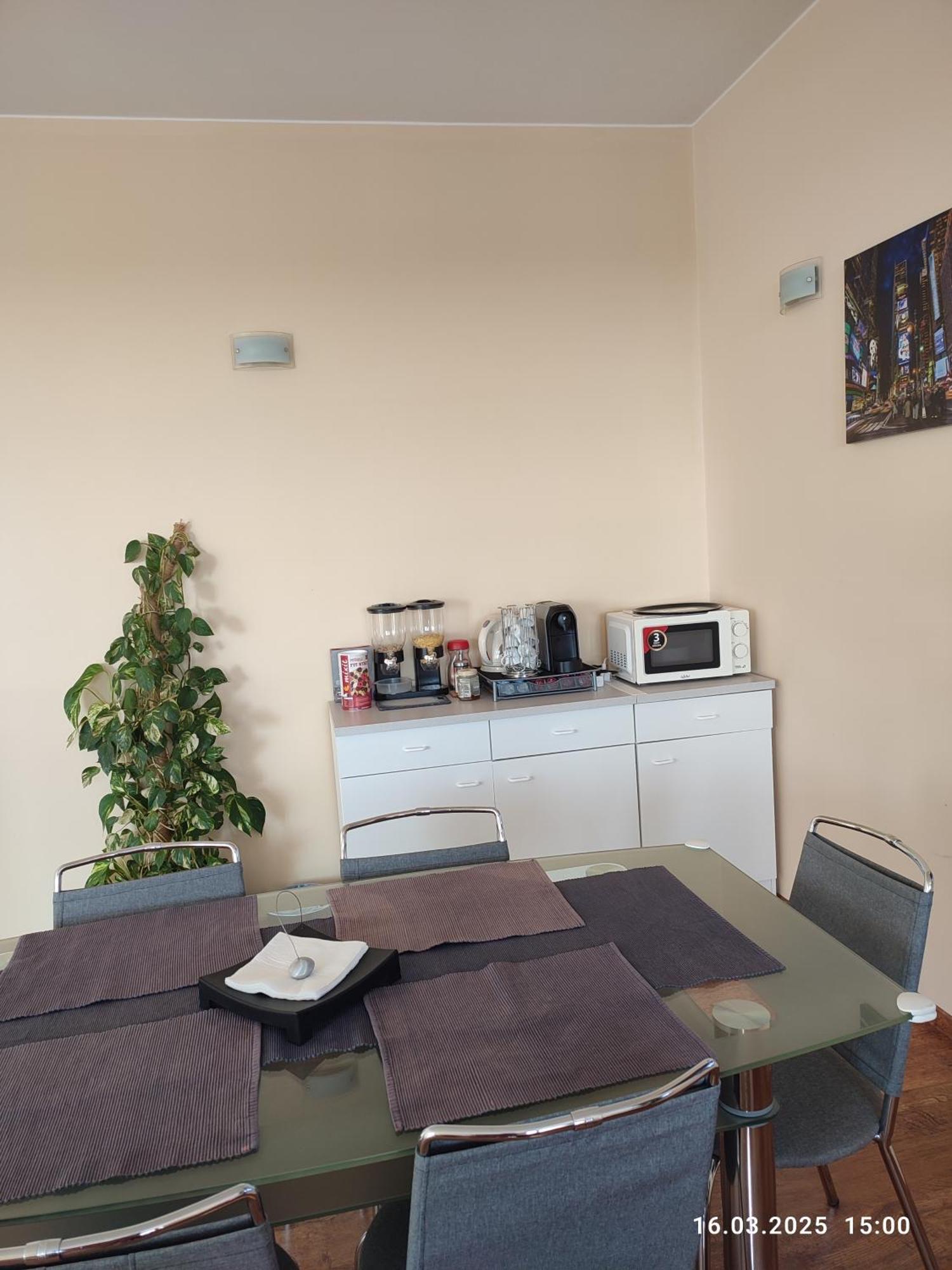 Homestay Nad Helmrovkou