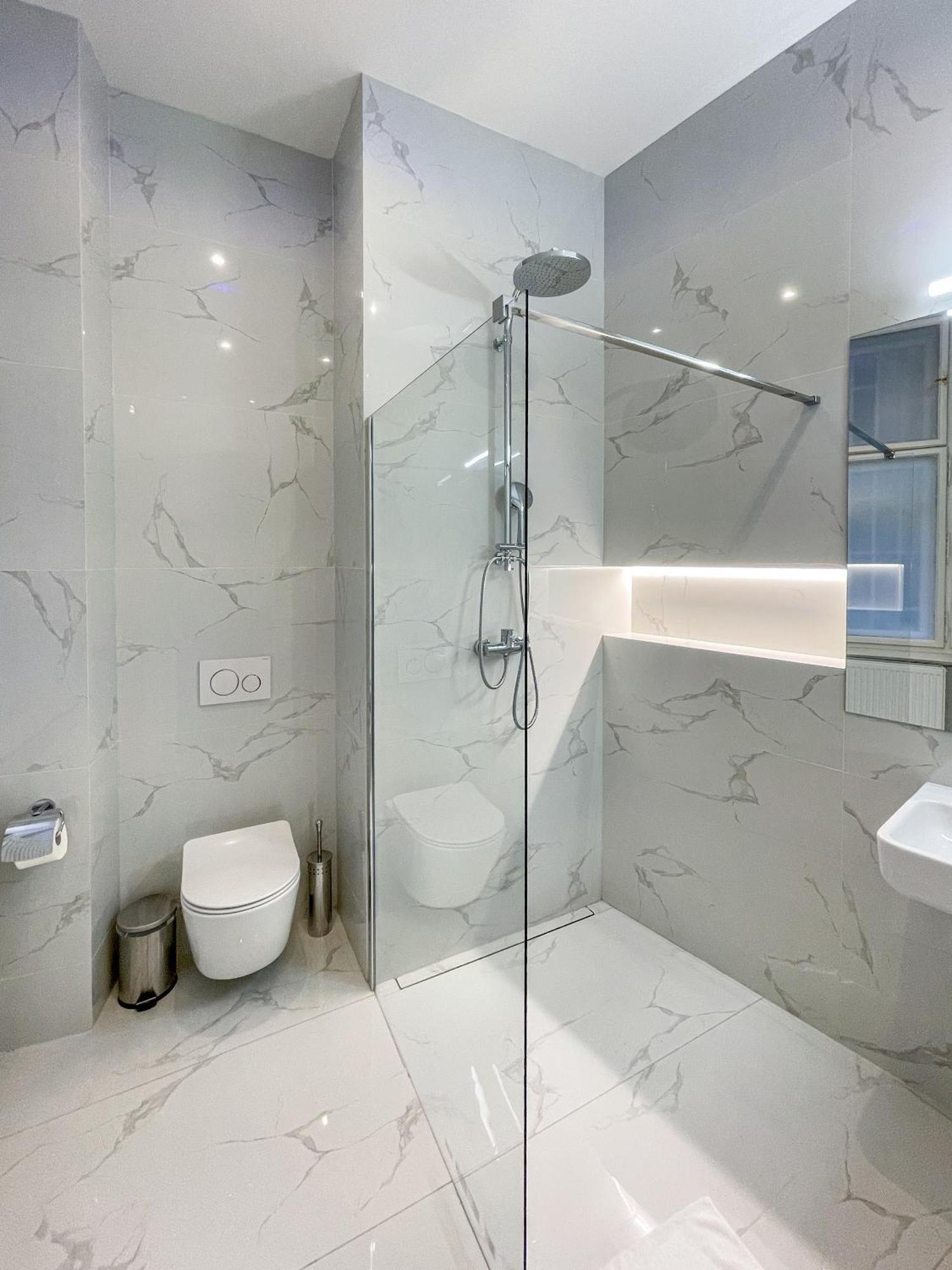 Powder Tower Apart Otel