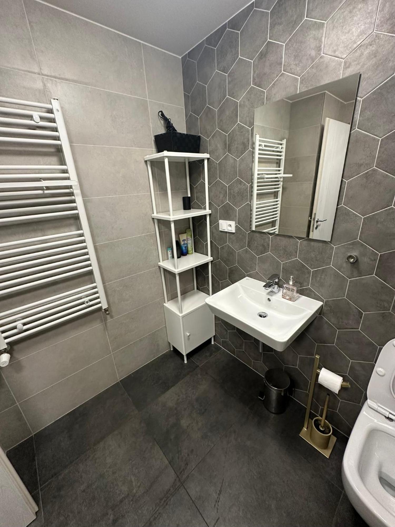 O2 Arena - Alex Apartment
