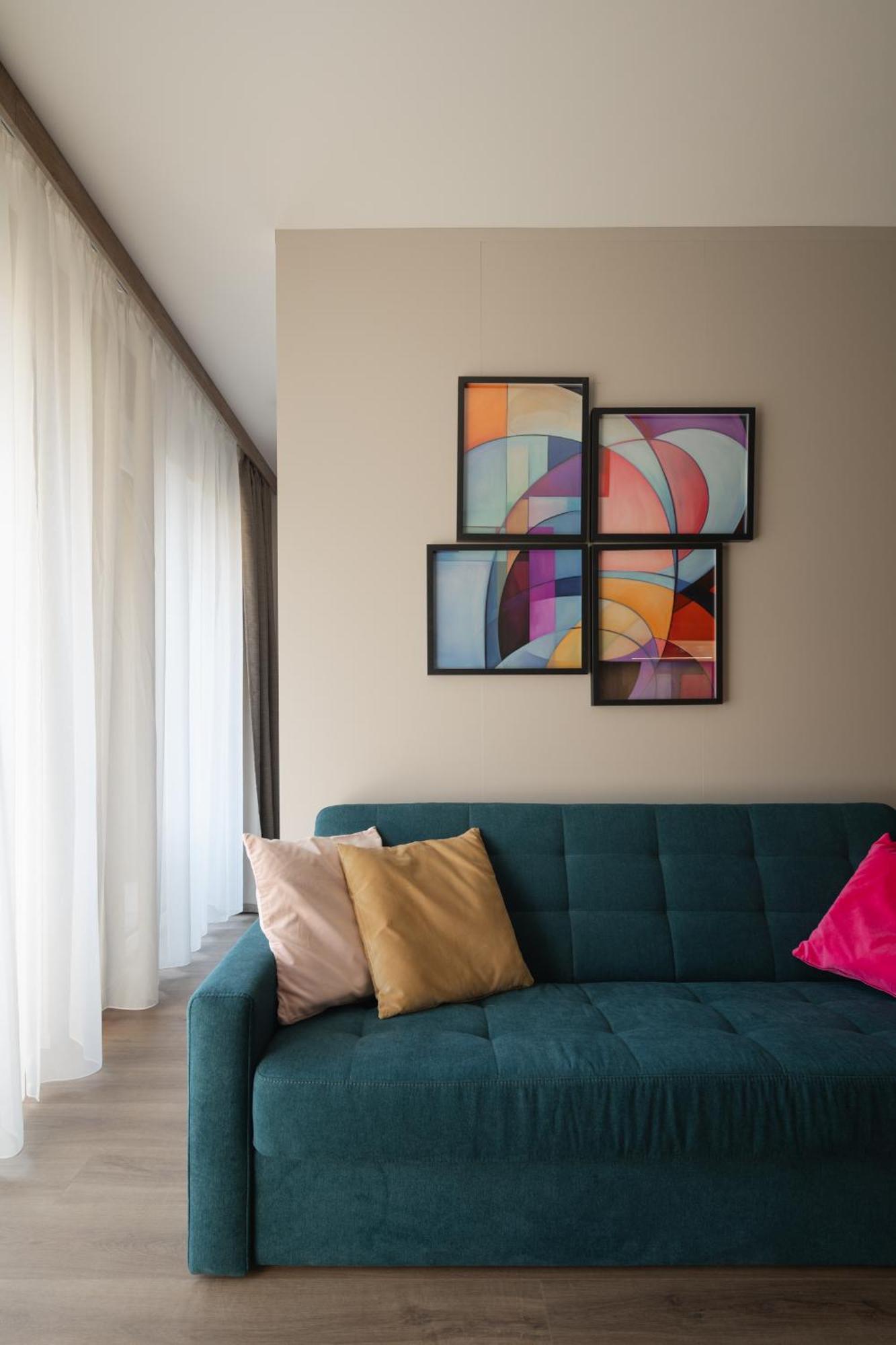 Avenue Apartment