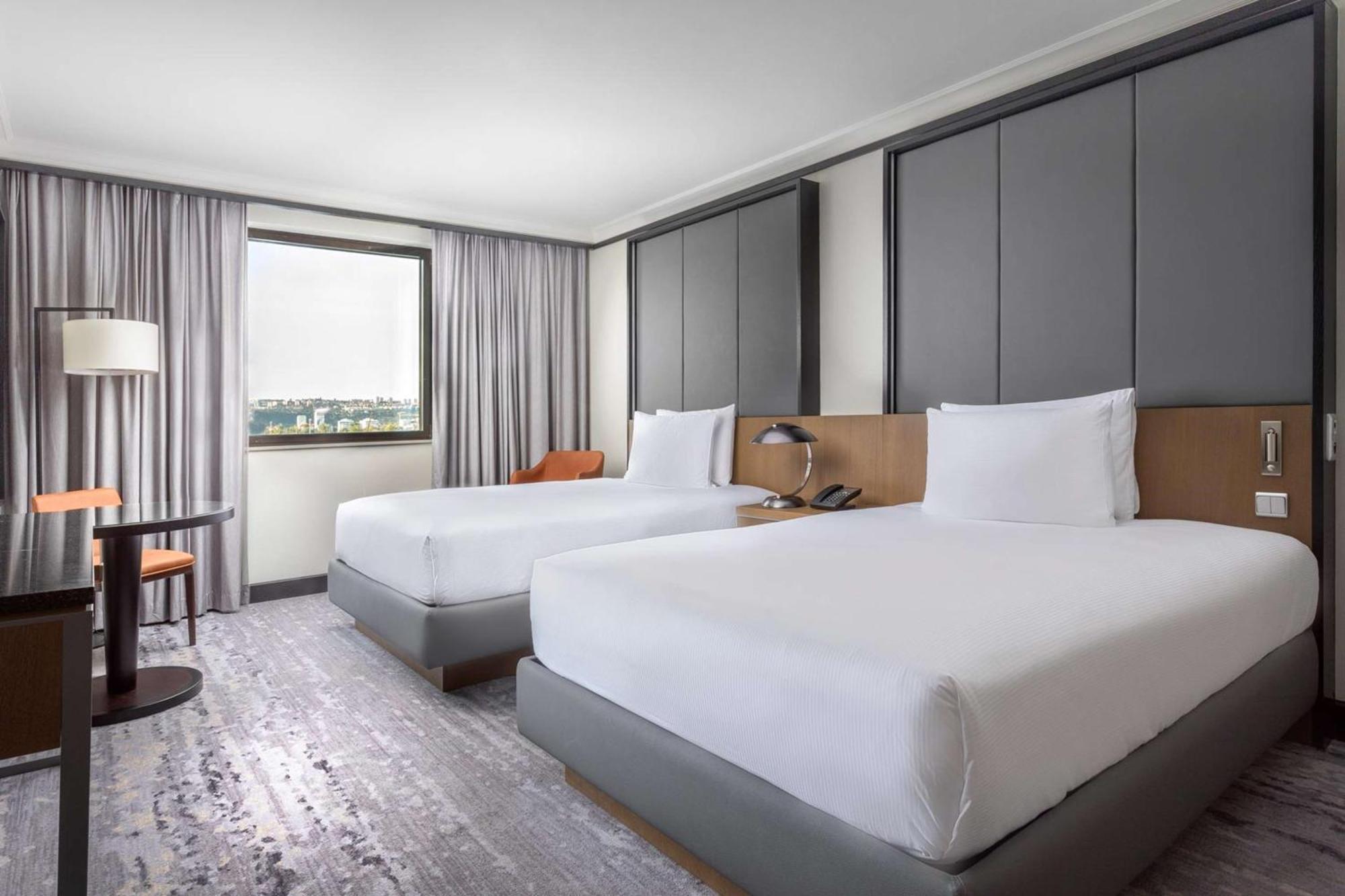 Hilton Hotel 5*