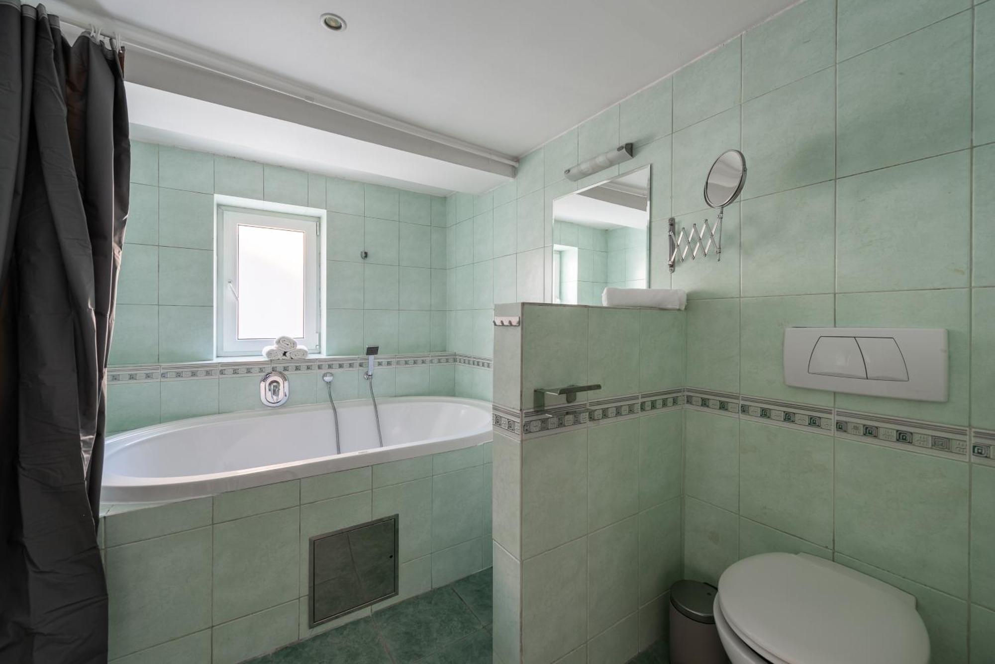 Spacious Near National Museum Apartment *
