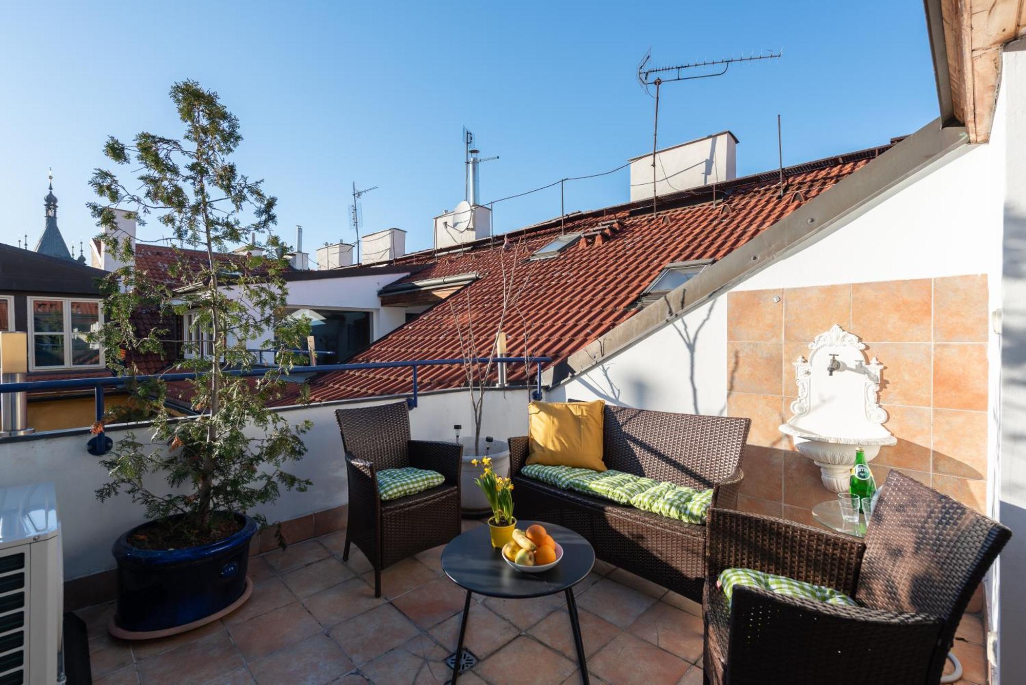 Spacious Near National Museum Apartment