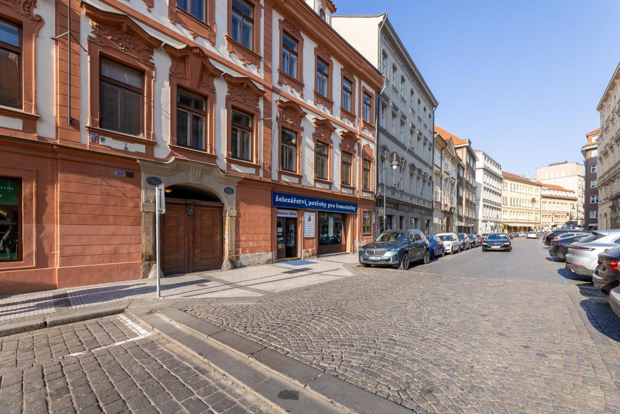 King'S Royal Apartments In City Centre Apartment *
