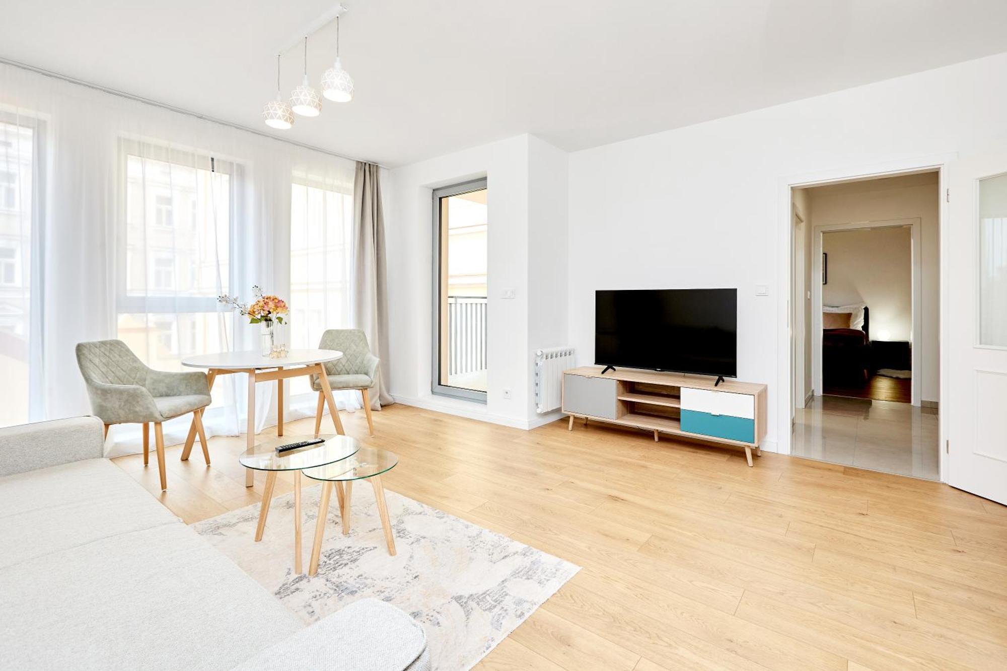 Azure - Cozy Center With Balcony Apartment Prague