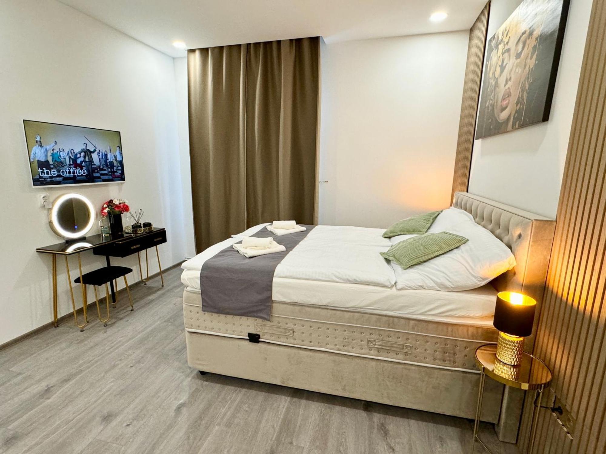 Little Downtown Guest house Prague