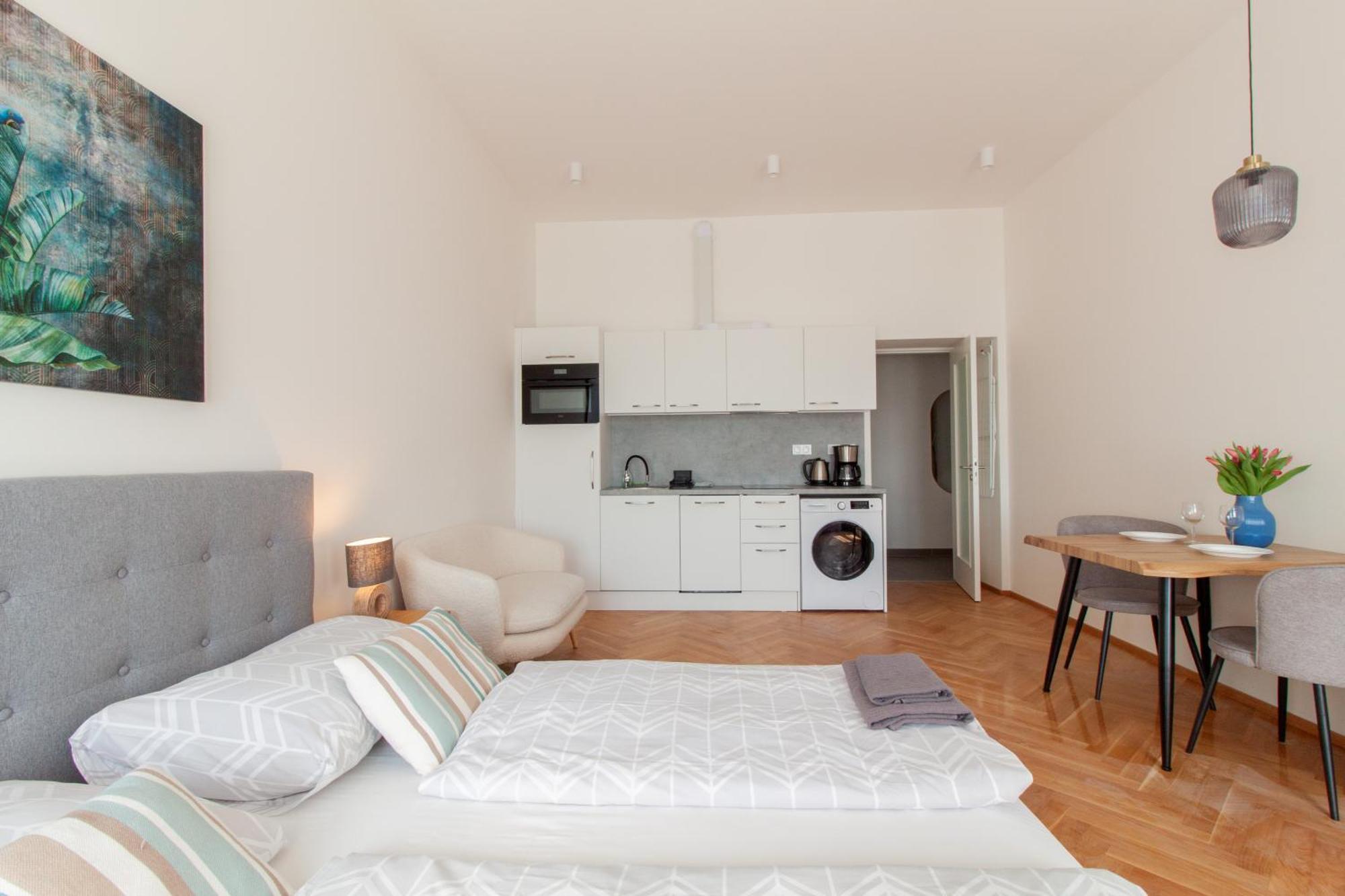 Churchill Heritage Apartment