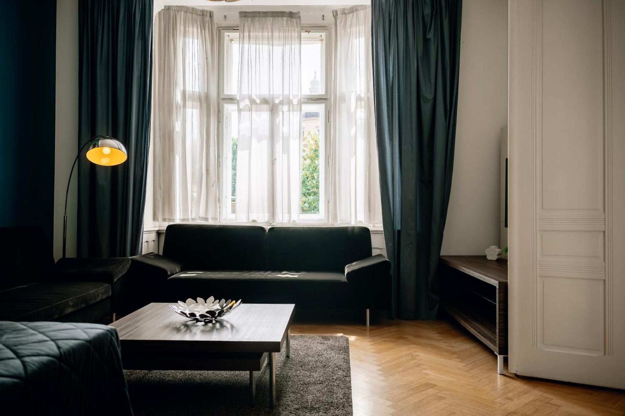 Heritage Haven Charming 3br Center Prague