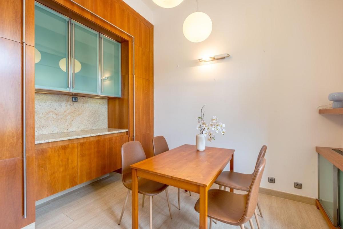 Apartment Bright Oldtown 2bdr