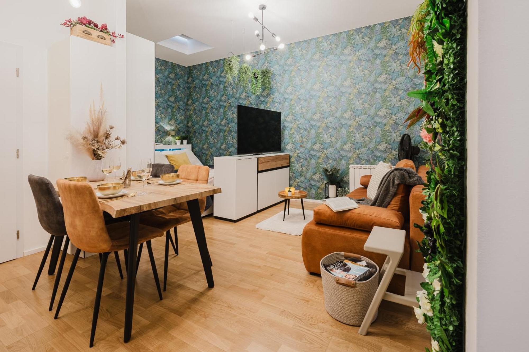 Apartment Days - With Balcony And Netflix In Location