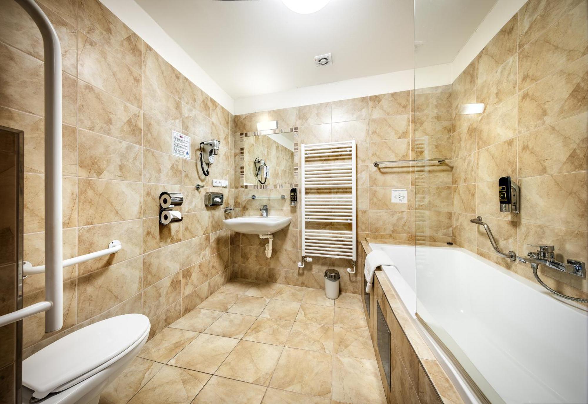 Martin 4* Prague