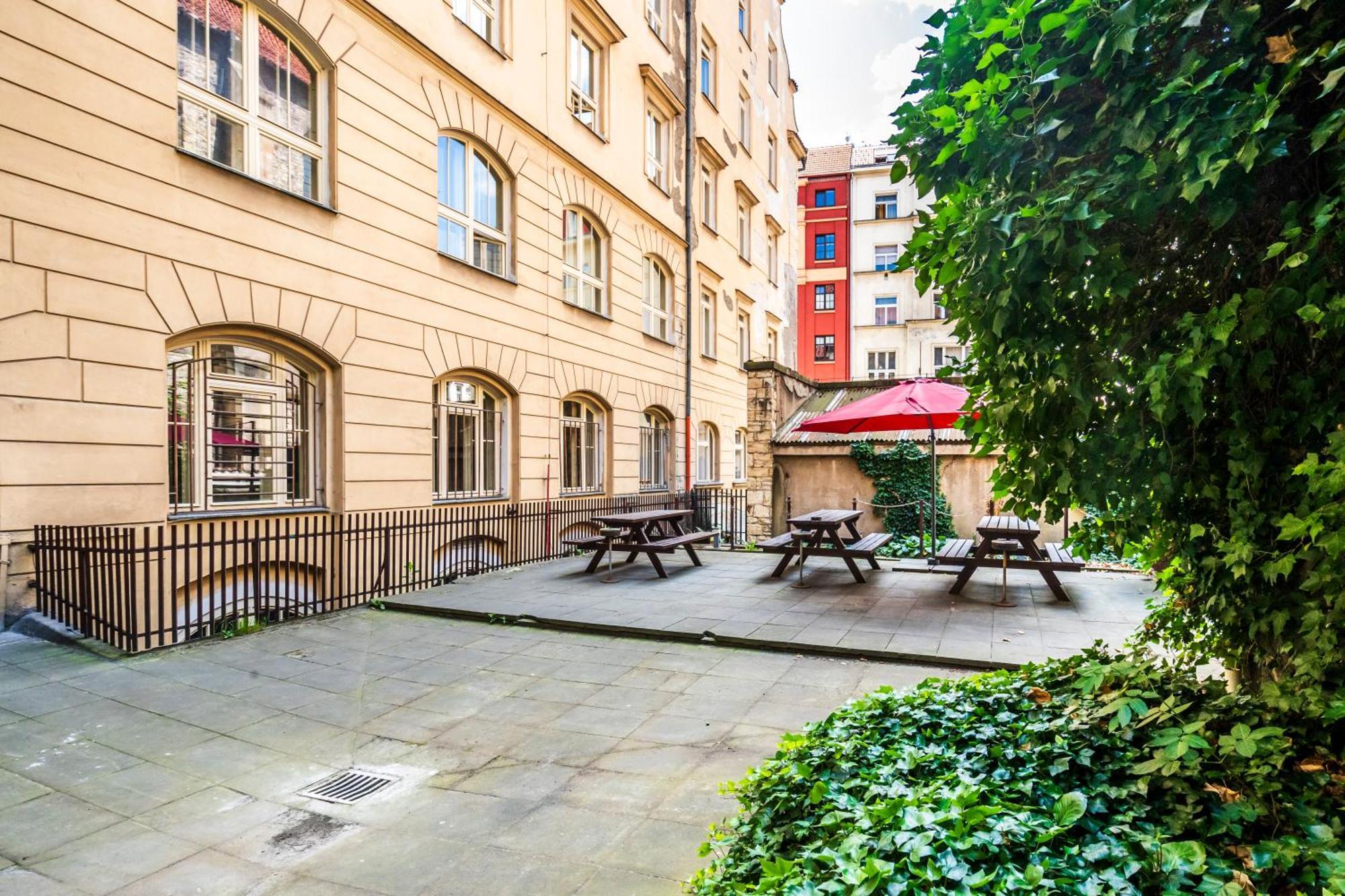 Hlavkova Hostel *