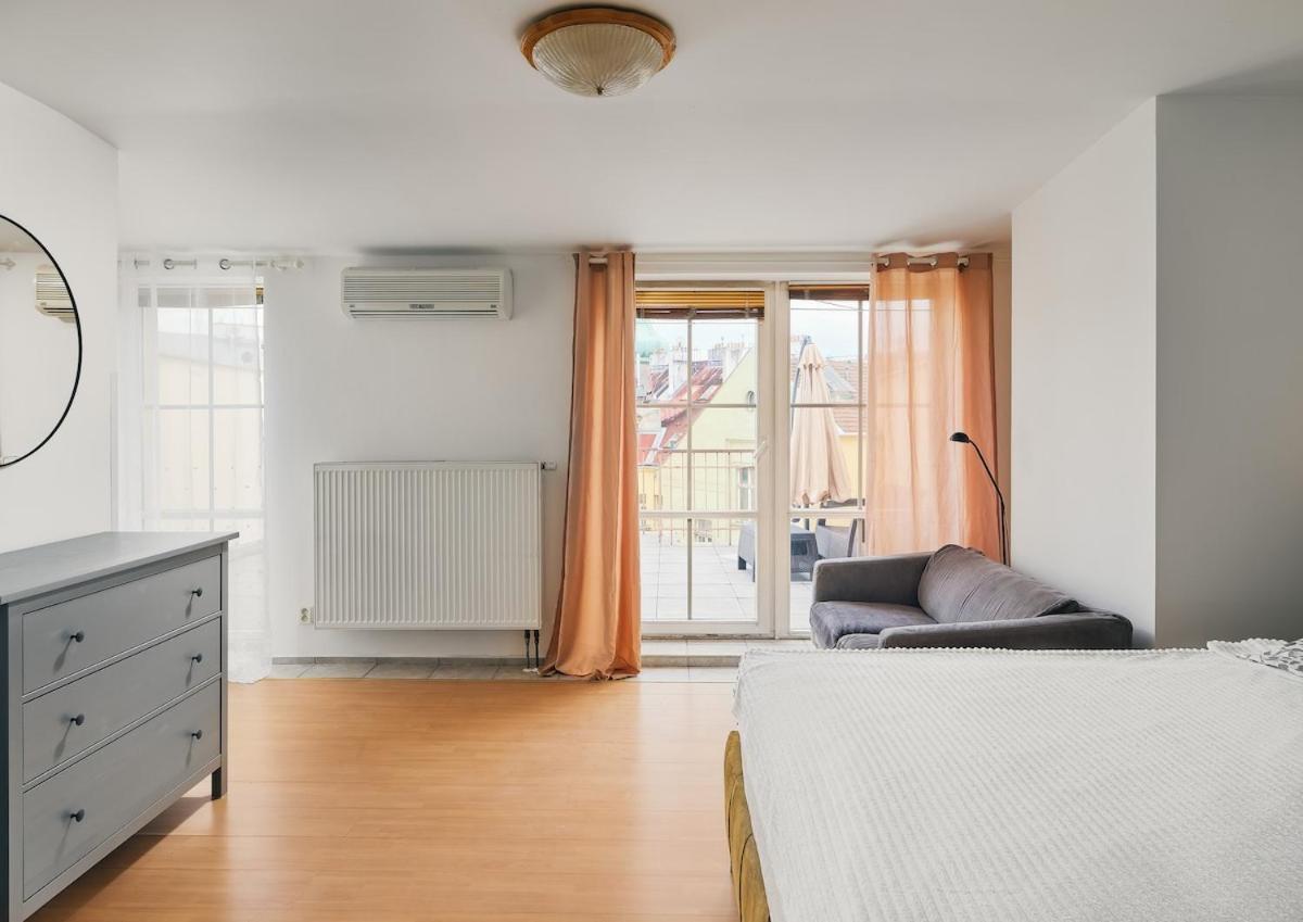 Beautiful Old Town Penthouse * Prague