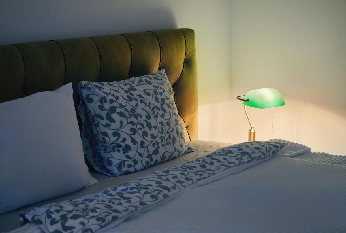 Beautiful Old Town Penthouse Apartment Prague