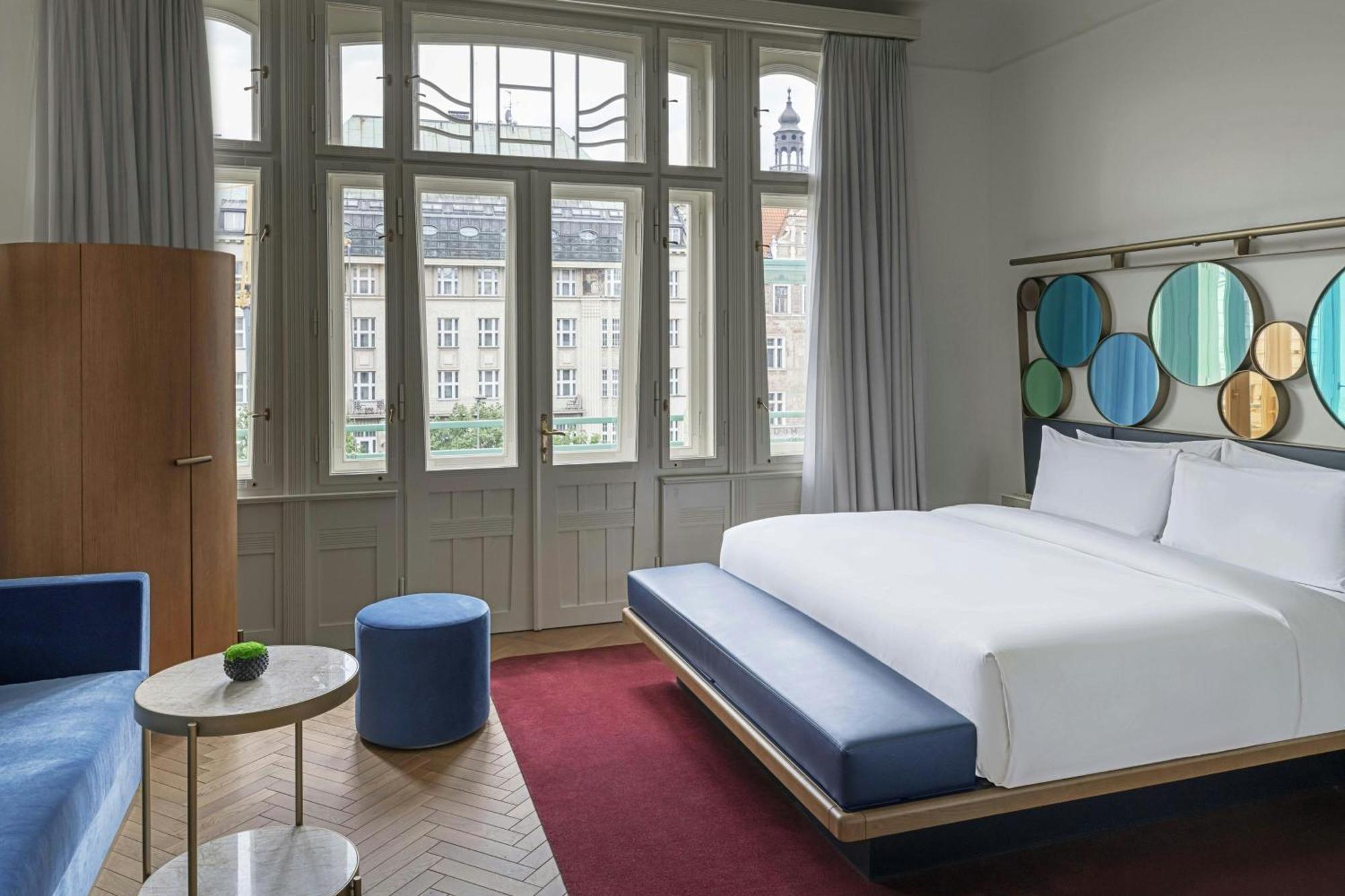 Hotel W