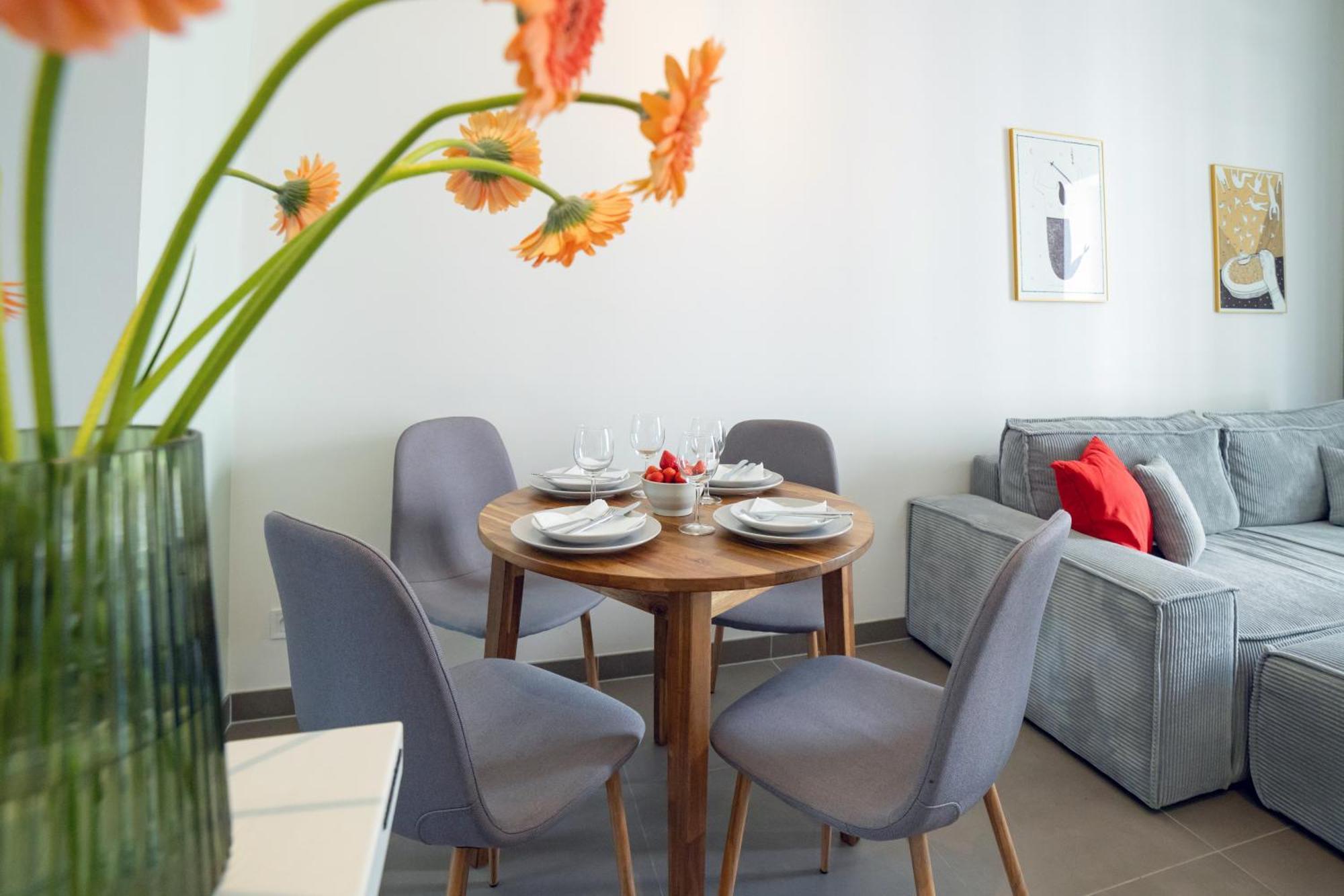 Visit Oomph Prague