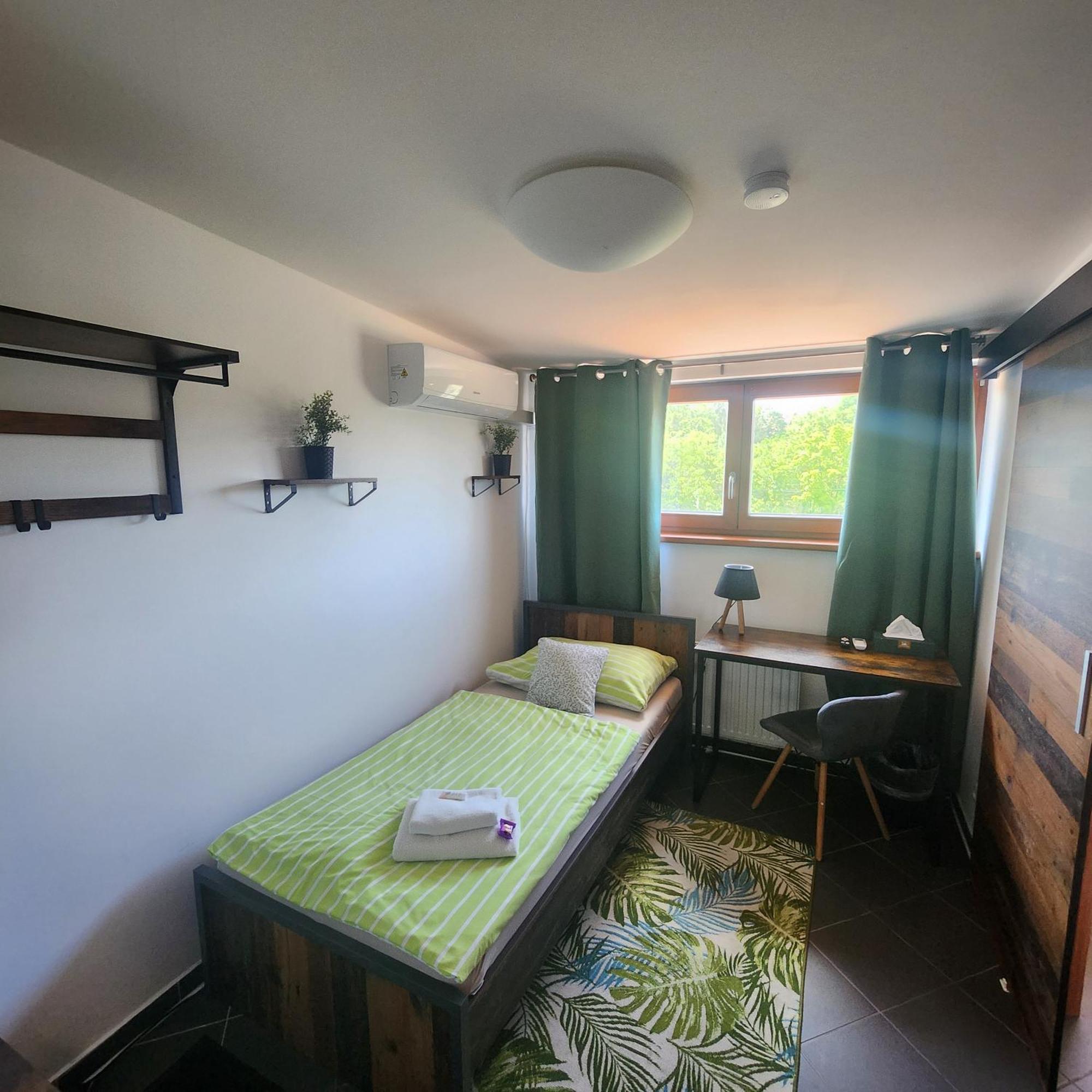 A Restaurace Simanda Guest house 3*