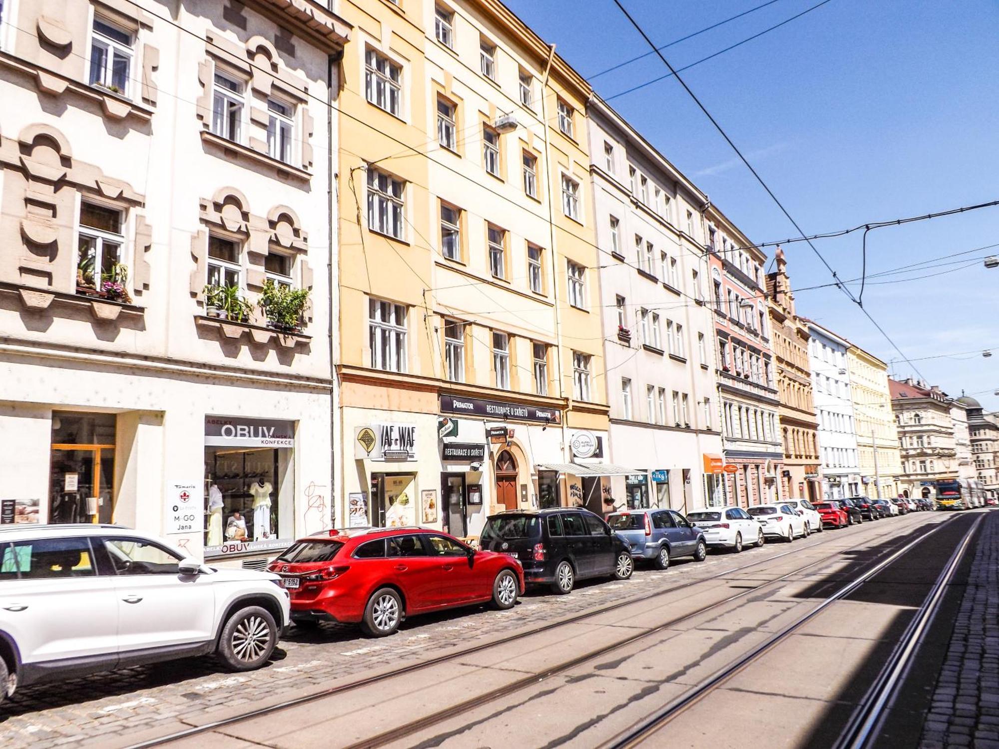 Homestay Ubytovani Praha Letna E4 *