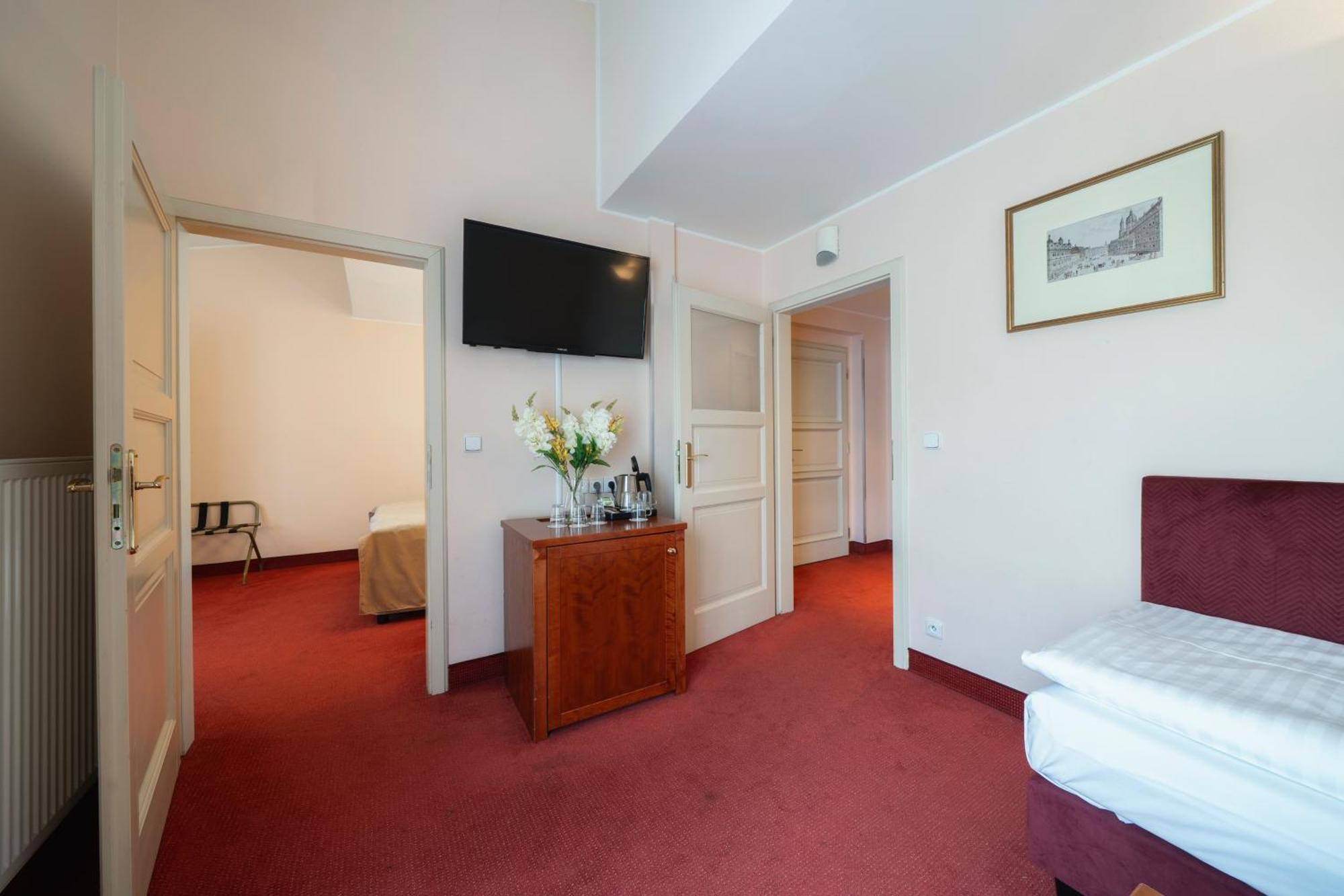 Raffaello 4* Prague