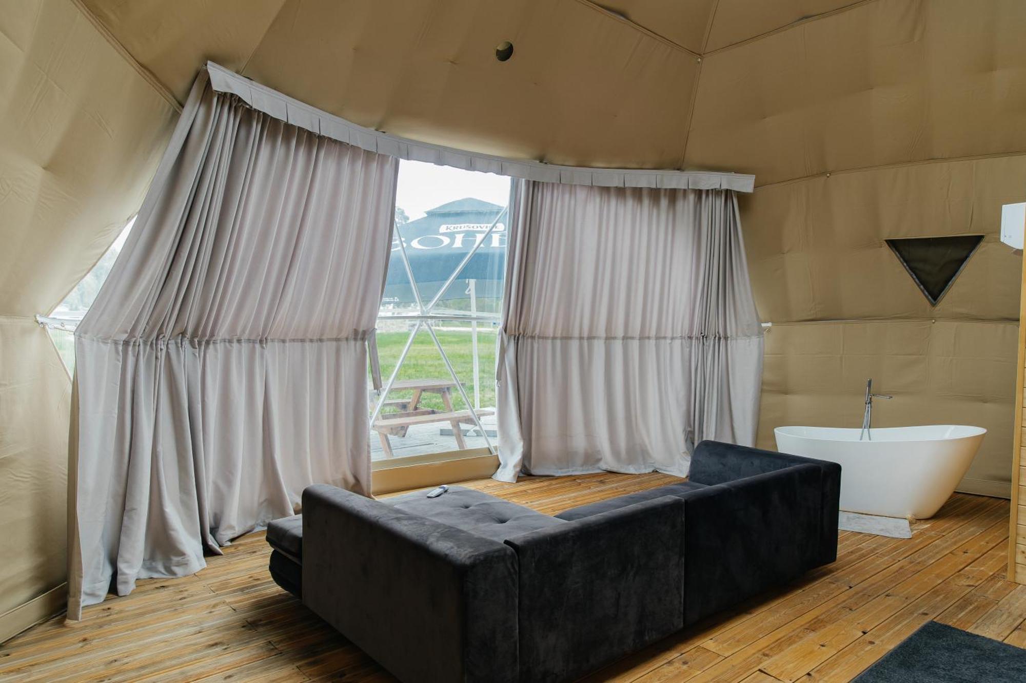 Glamping Louka Prague