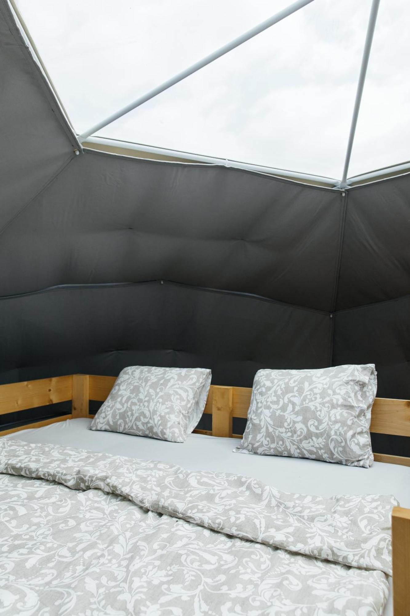 Luxury tent Glamping Louka
