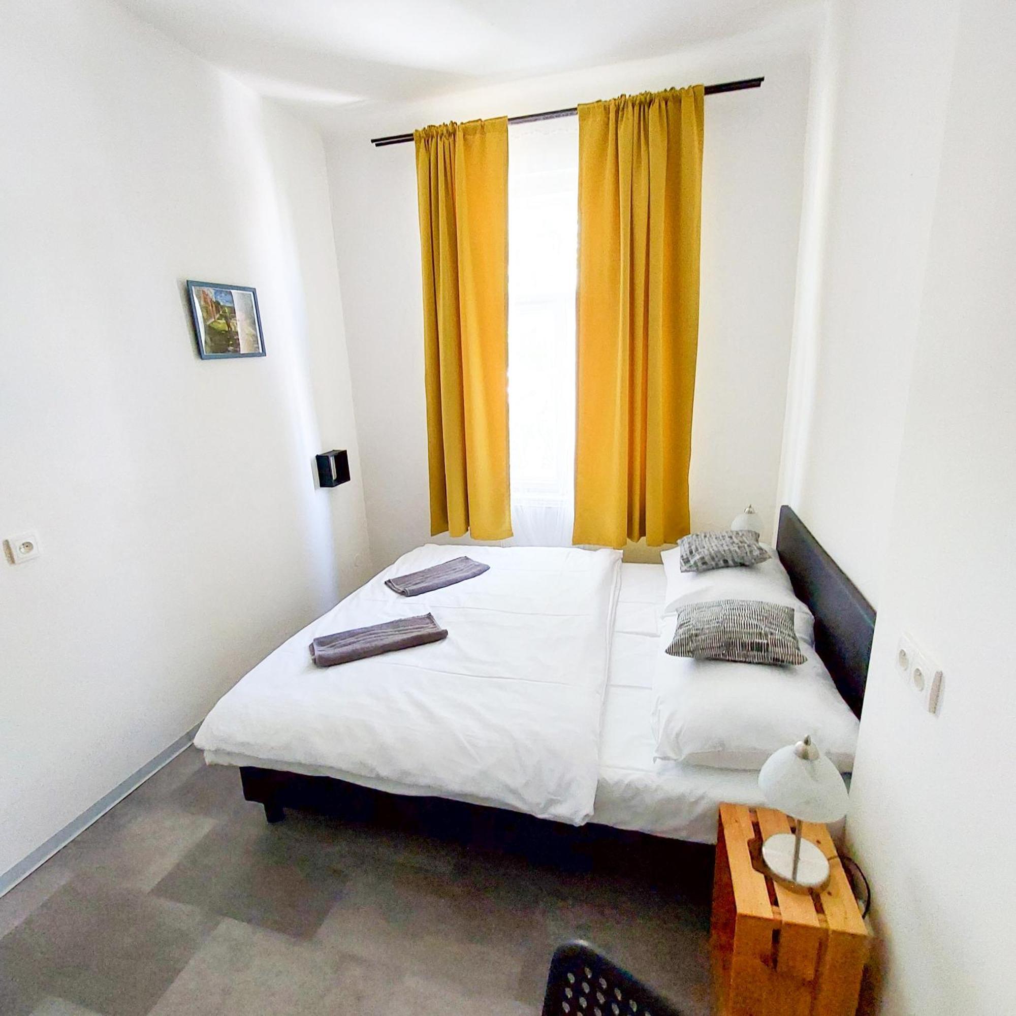 Homestay Close To The Centre H4 *