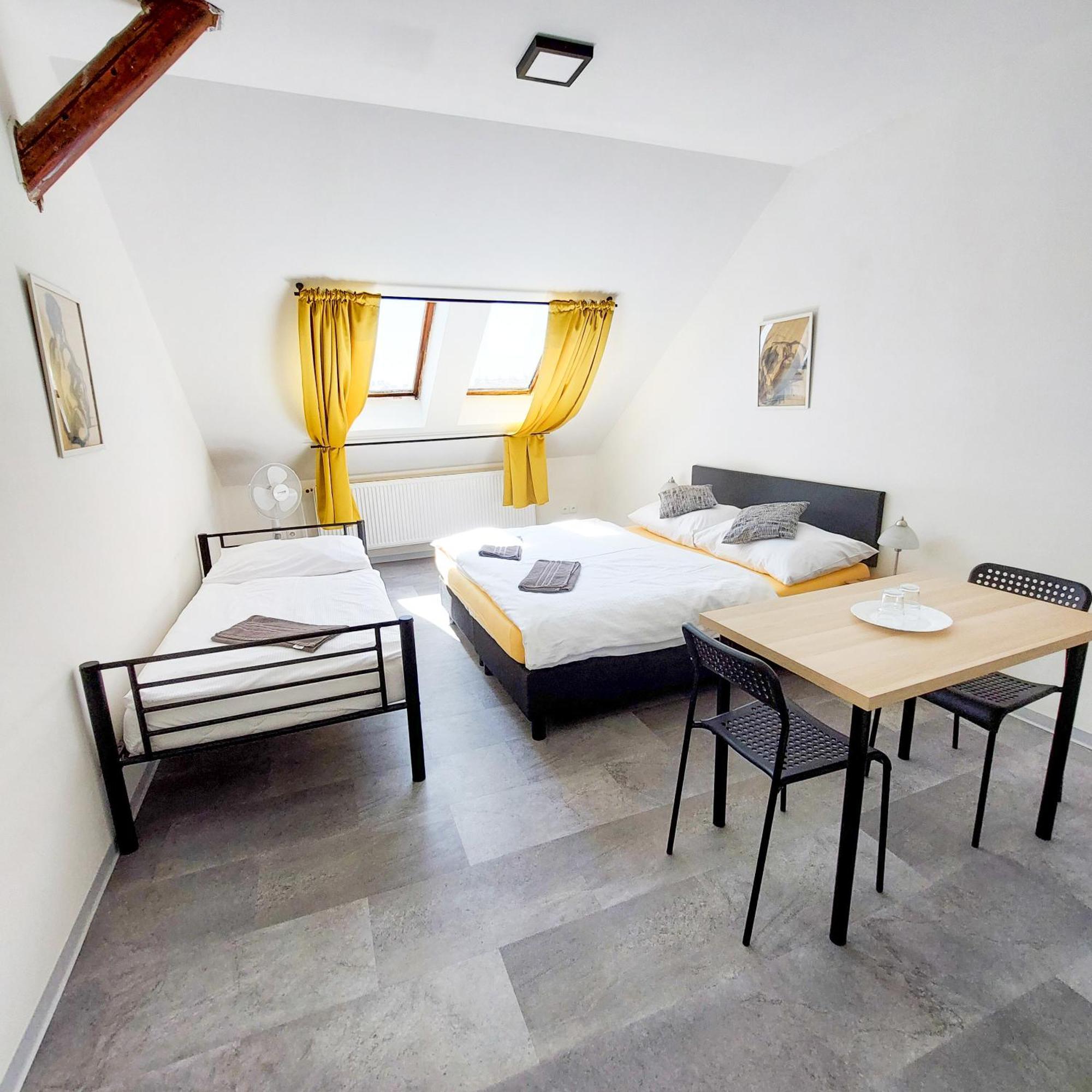 Beautiful Attic R3 *