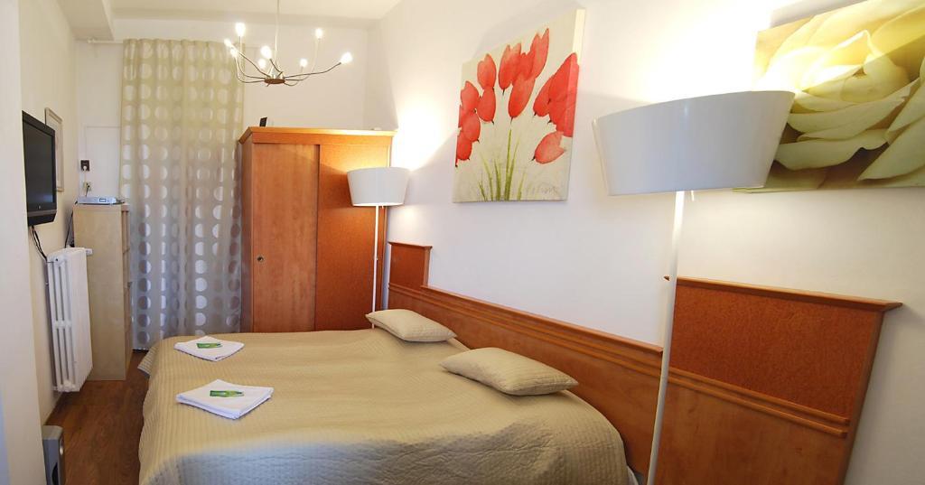 Free Zone Hostel Prag