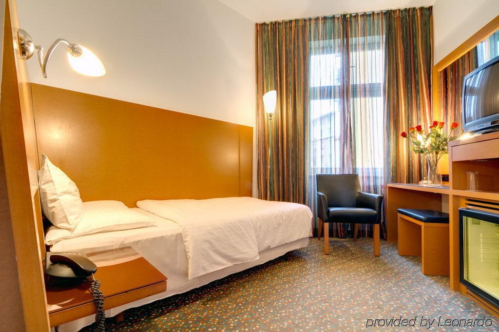 Otel Theatrino Prag