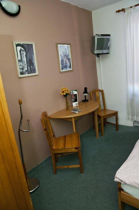Guest house Repy