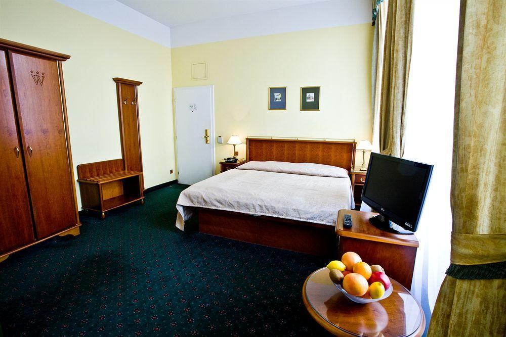 William Otel 3*
