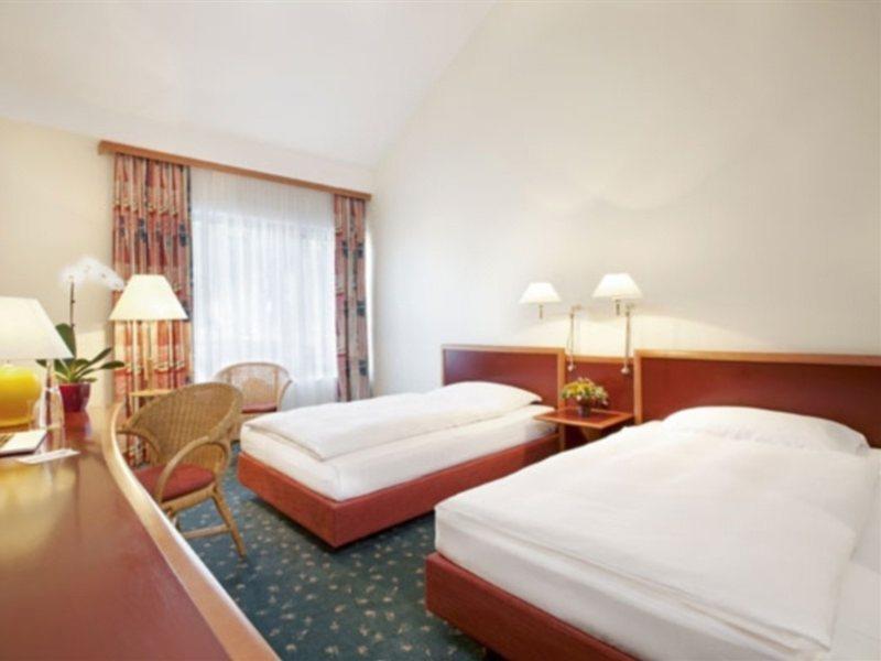 Hotel Nh 4*