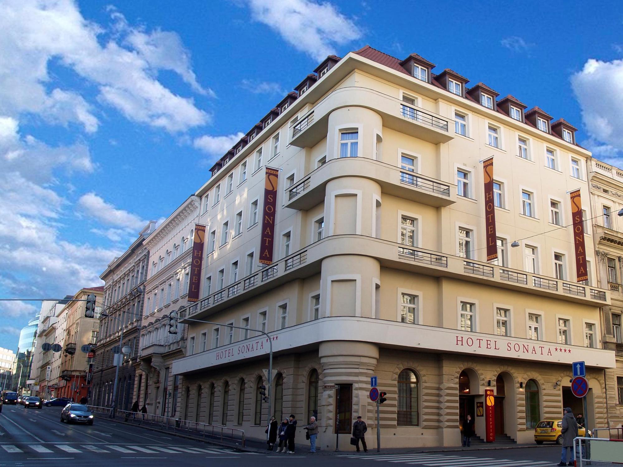 Ea Sonata 4* Prague