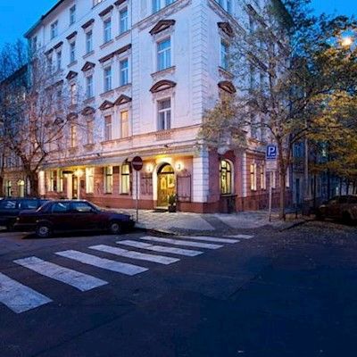 Hotel Aron 3*