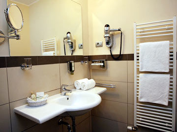 Maestro By Adrez Hotel 4*