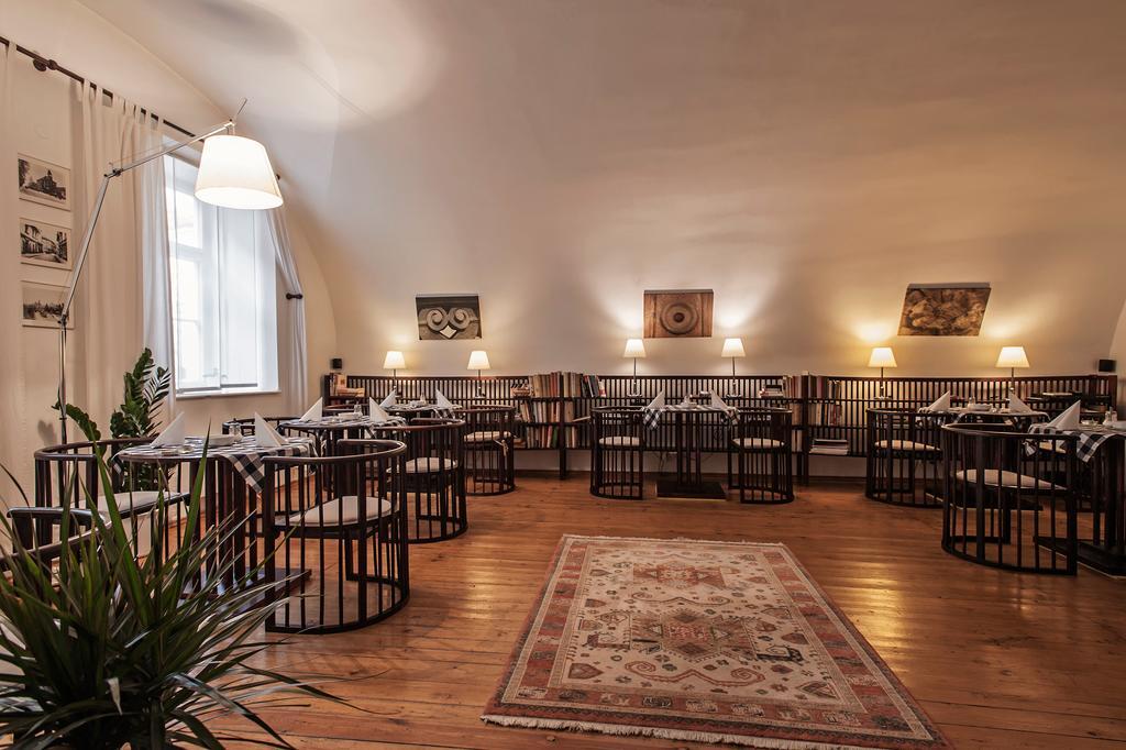 Domus Henrici 4* Praga