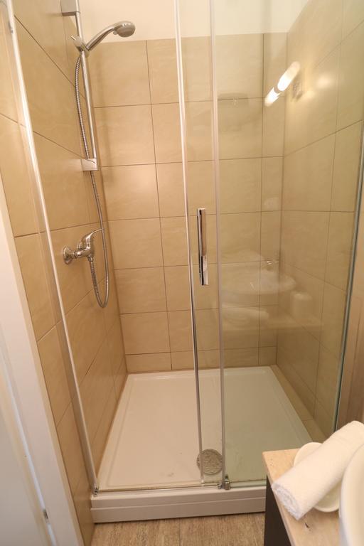Apartment Sokolovska *