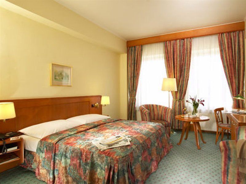 Hotel Grand International - Czech Leading 4*