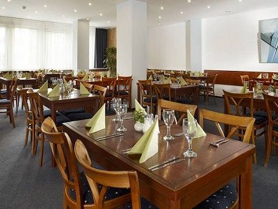 Otel Areal Repy