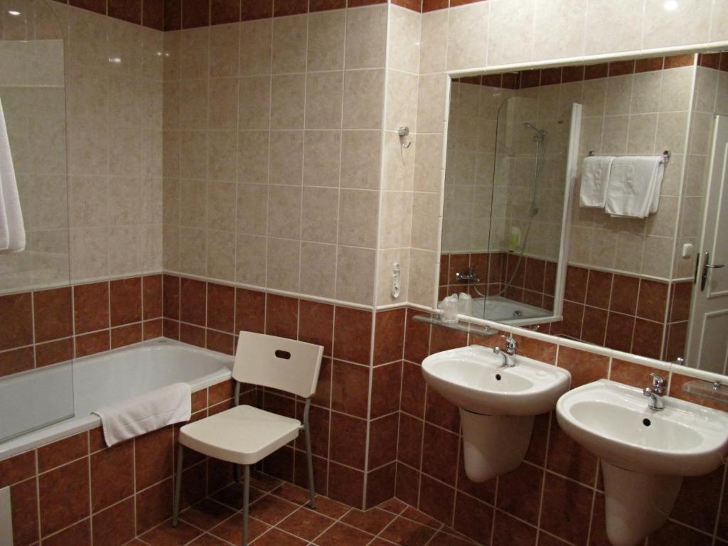 Amadeus 3* Prague
