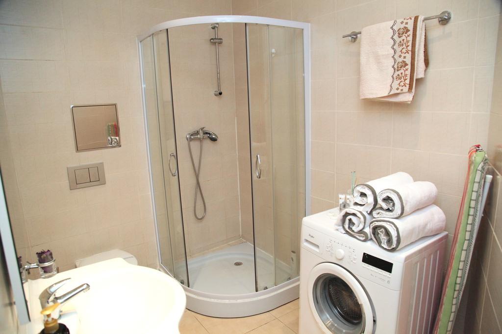 Apartment Trendy- *