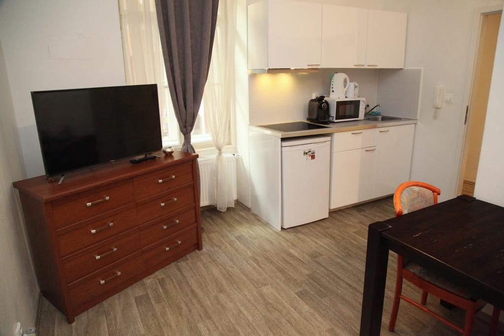 Apartment Trendy- *