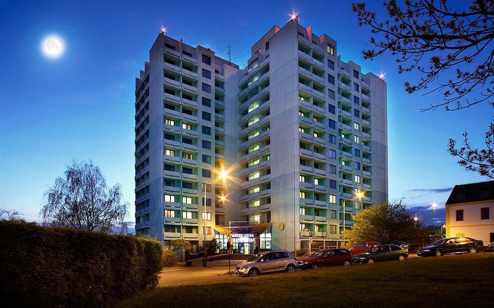 Hostel A&o Metro Strizkov