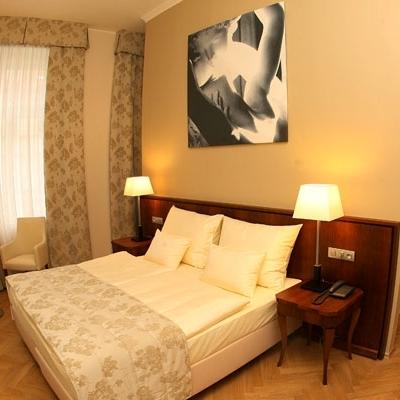 Maestro By Adrez 4* Prague